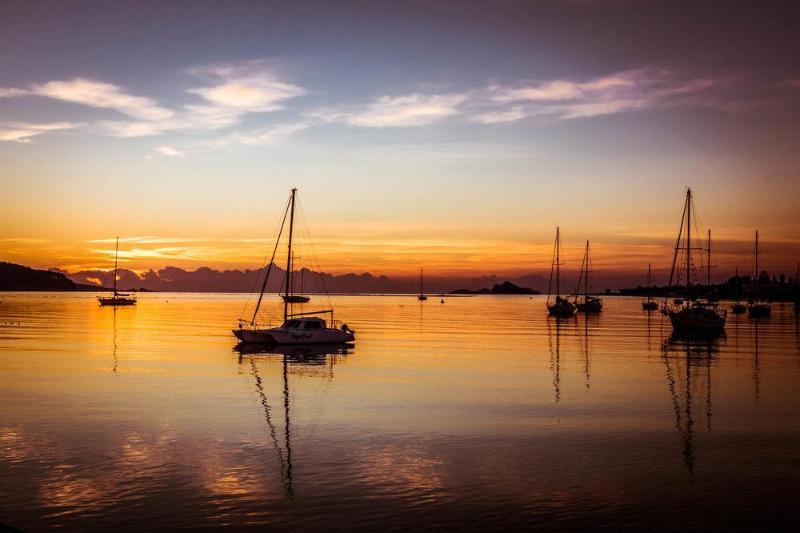 Bay Breeze Boutique Accommodation เบทแมนส์เบย์ ภายนอก รูปภาพ